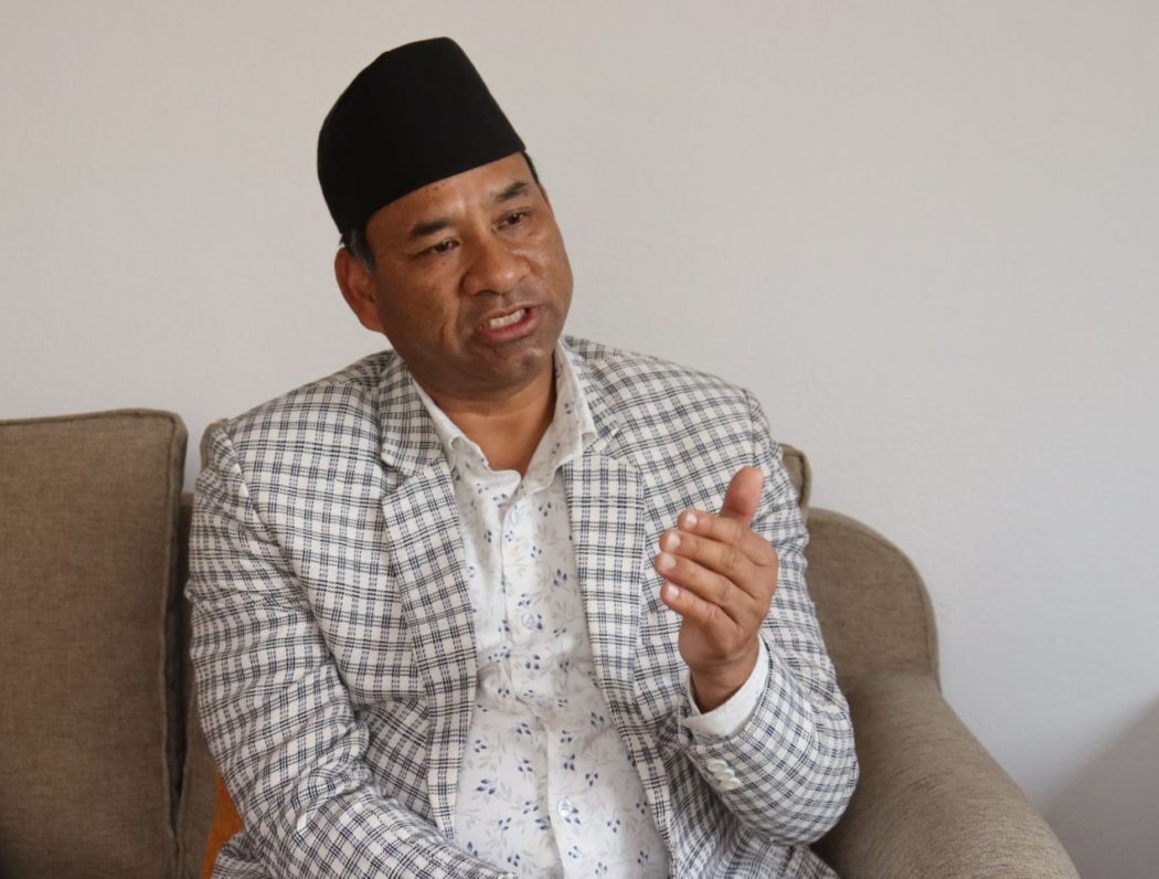 माधव नेपाल पार्टीबाटै निस्काशन गनुपर्छ: अध्यक्ष कर्ण थापा