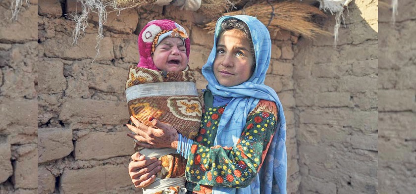 भोकसँग जुध्न छोराछोरी बेच्दै अफगानी